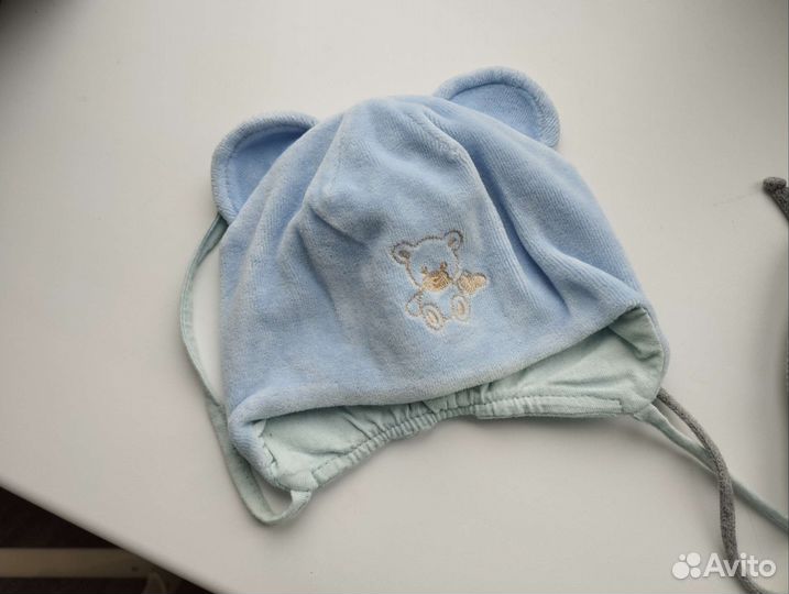 3 шапочки (демисезон) для мальчика