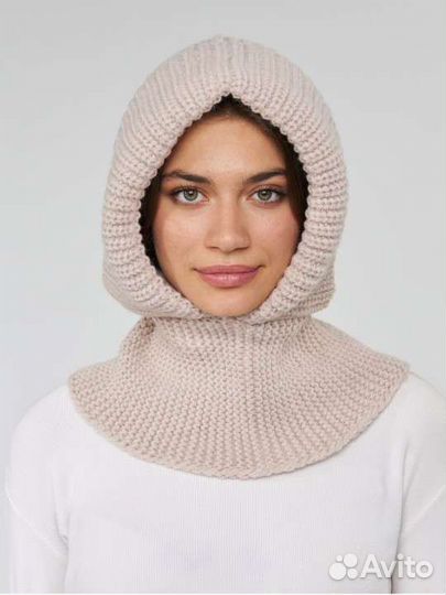 Капор женский вязаный
