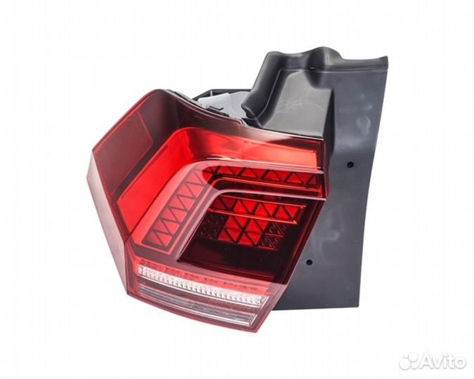 Фонарь левый внешний Volkswagen Tiguan 2(16-24)