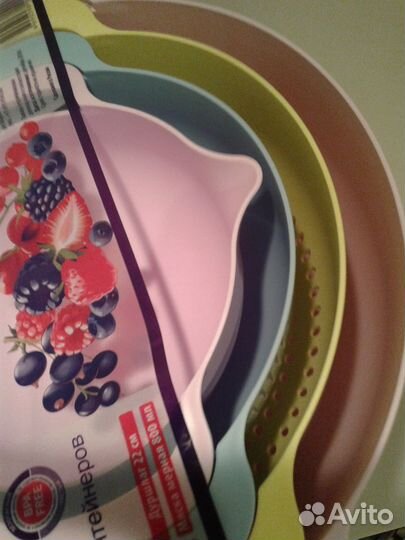 Новый набор посуды и измельчитель чеснока