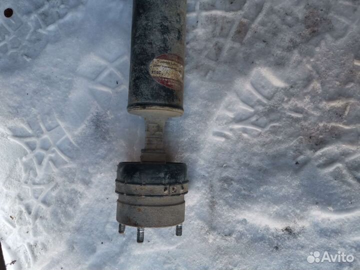 Карданный вал на ниву