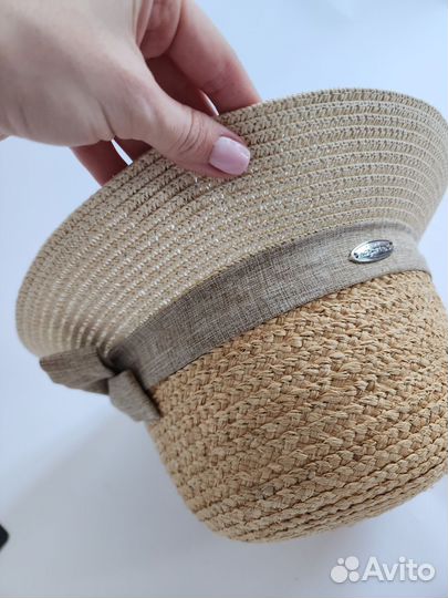 Шляпка женская