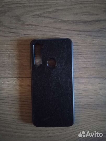 Чехлы на телефон