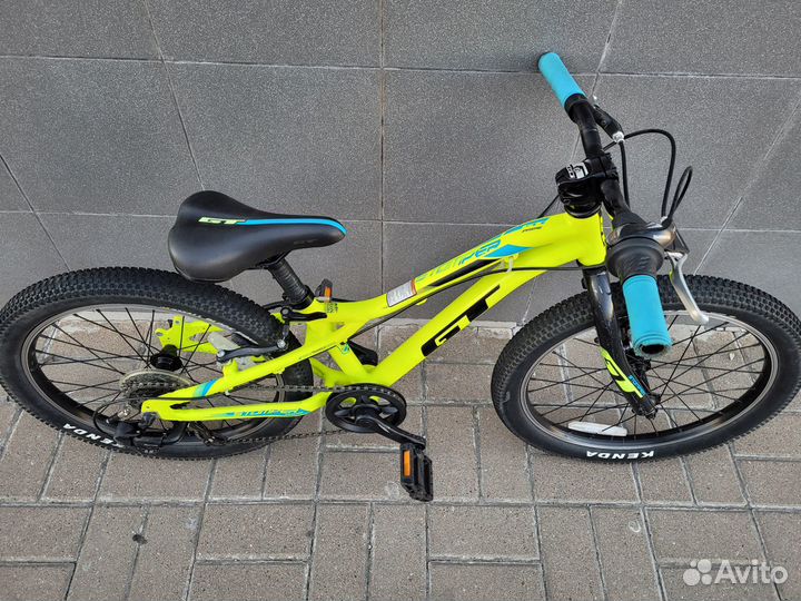 Велосипед GT Stomper Prime колеса 20 дюймов