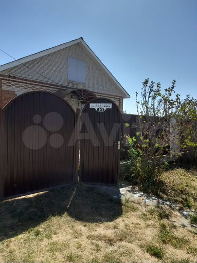 Дом 251,9 м² на участке 21,1 сот.