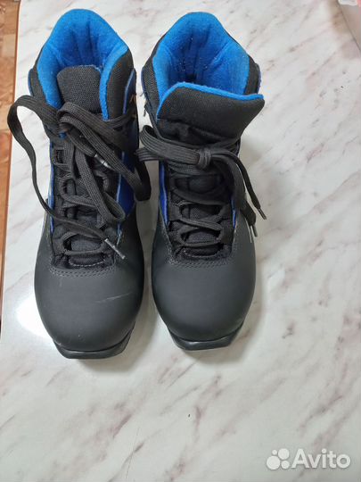 Лыжные ботинки