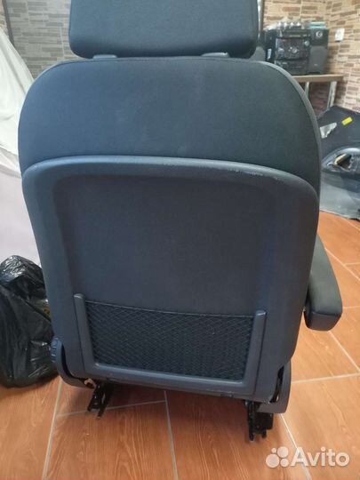 Мерседес спринтер 907 сиденье