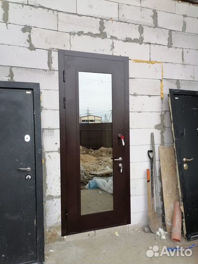 Входная дверь