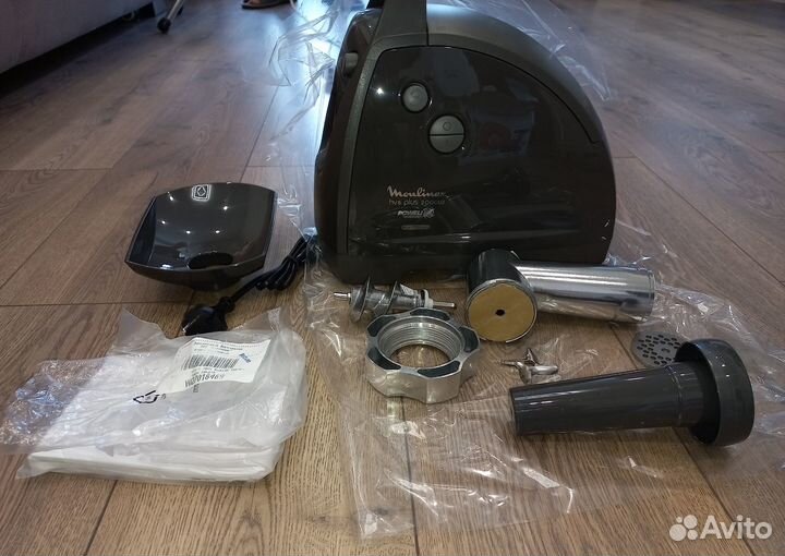 Мясорубка Moulinex HV8 Plus ME682832