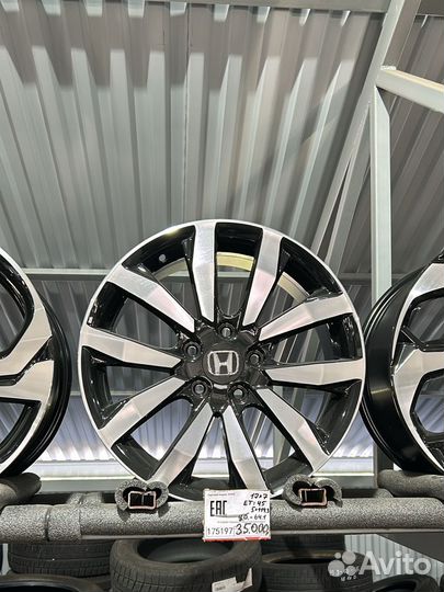 Диски новые Honda R17 5*114.3 ET 45J7