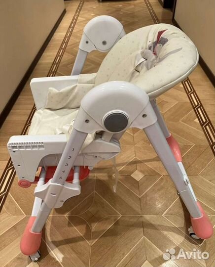 Стульчик для кормления Capella