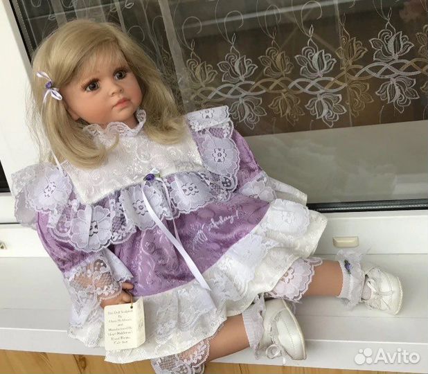 Продаю коллекционную куклу