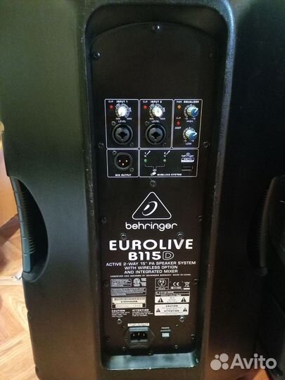Акустика Behringer B115 MP3
