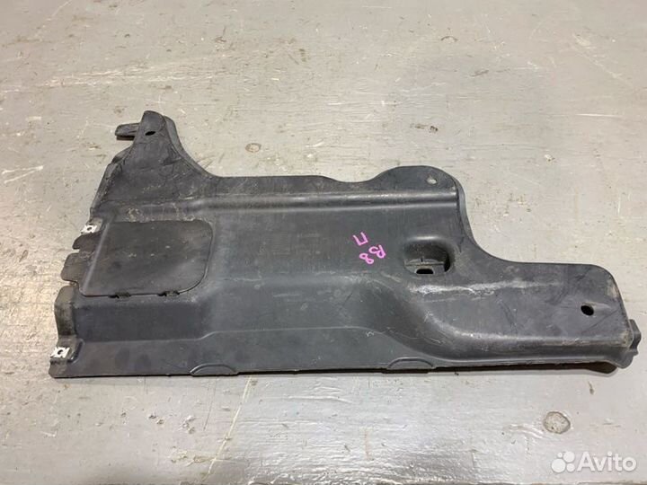 Защита днища задняя правая Volkswagen Passat B8