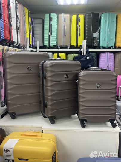 Чемоданы Mybag. Новые. Все цвета