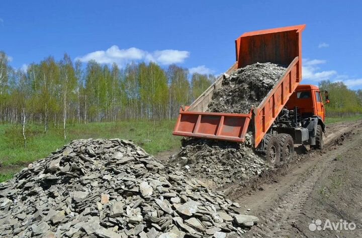 Приму сухой грунт, бой кирпича, асфальтовую крошку