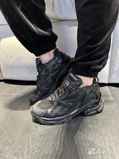 Кроссовки Balenciaga Runner 