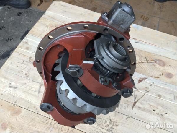 Редуктор на маз 15 на 24 круглый задний