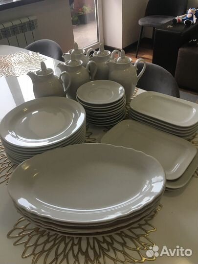 Богемия Тарелки блюдца чайники разные