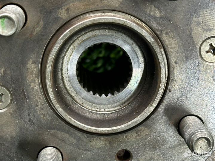 Ступица 68 т. км передняя левая Honda Fit GK3 L13B