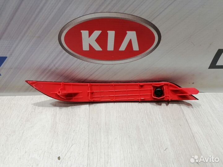 Катафот Отражатель заднего бампера Kia RIO 3 Лев