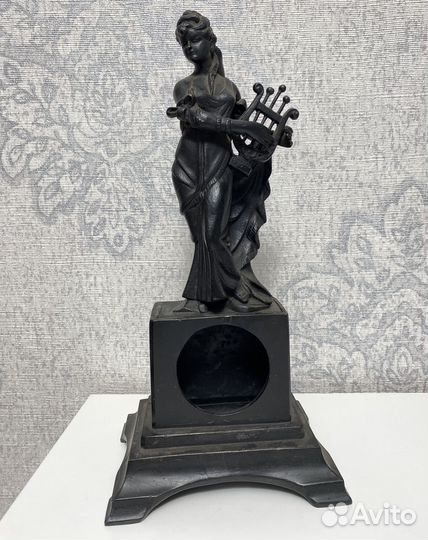 Часы подчасник Муза, чугун касли 50е гг