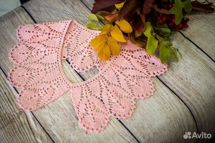 Воротничок ажурный, связанный крючком