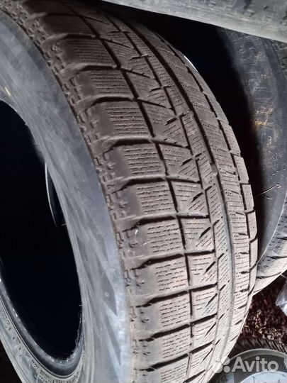 Bridgestone Blizzak Revo GZ 215/60 R16