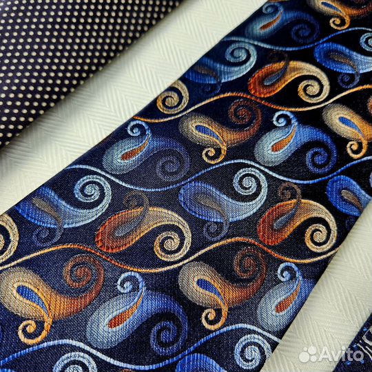 Шелковый галстук Канада темно-синий Вихрь 1990е