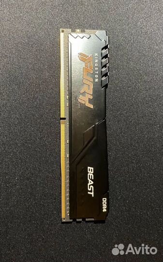 Материнская плата с процессором и памятью