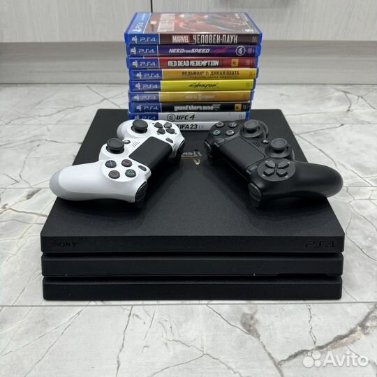 Sony PS4 Pro 1Tb / Диски / 2 Джойстик