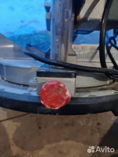 Торцовочная пила metabo kgs 216 m