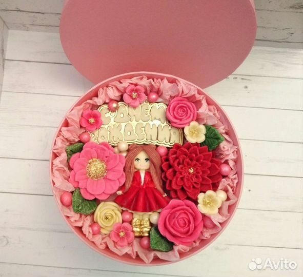 Подарочные шоколадные наборы и букеты