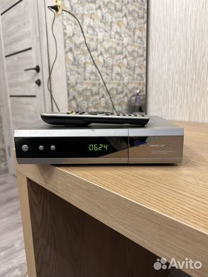 Ресивер тюнер спутникового телевидения Globo