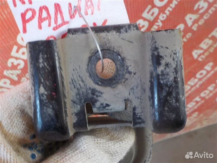 Крепление радиатора Subaru Forester S12 SH EJ25