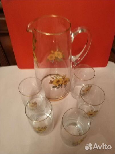 Комплекты:графин и стаканы. Чехия