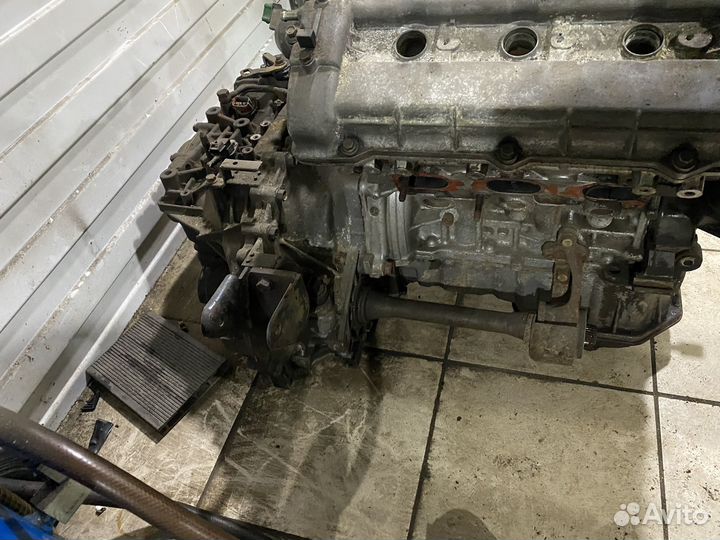 Двигатель с коробкой на Kia Magentis