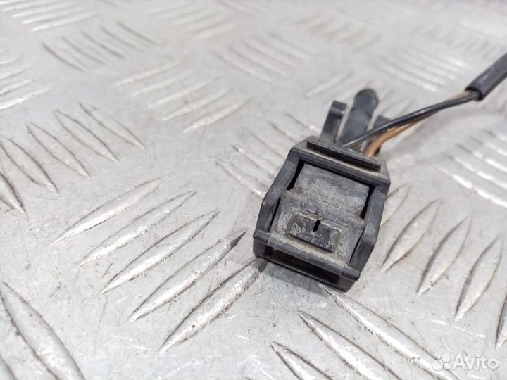 Б/У Форсунка омывателя лобового стекла#001