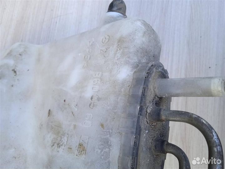 Бачок омывателя лобового стекла Mercedes Benz W21