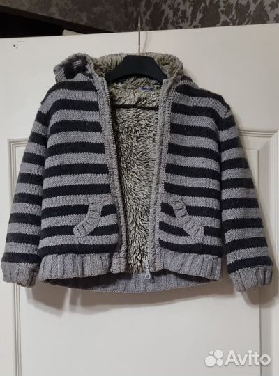 Очень теплая кофта на замке 4-5 лет