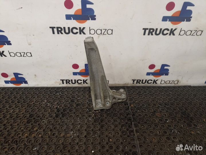 21639760 Кронштейн глушителя