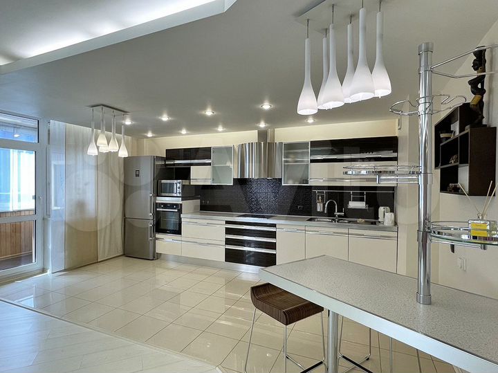 3-к. квартира, 103,5 м², 2/9 эт.