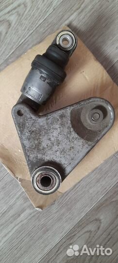 Натяжитель приводного ремня Nissan cabstar