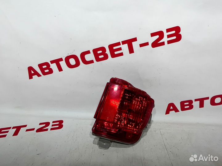 Toyota Land Cruiser 200 15- Фонарь в бампер правый