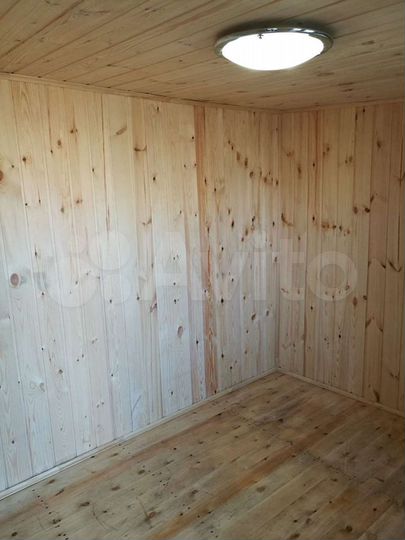 Дача 20 м² на участке 4,94 га