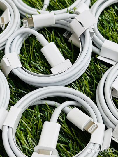 Оригинальный кабель Lightning to USB-C. (Б/у)