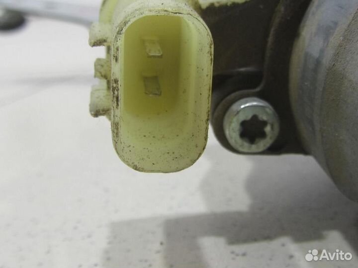 Моторчик заднего правого стеклоподъемника Hyundai Getz TB