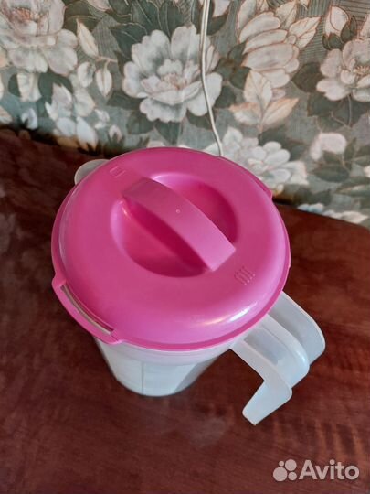 Кувшин на 2,5 л. с крышкой для воды,компота, кваса