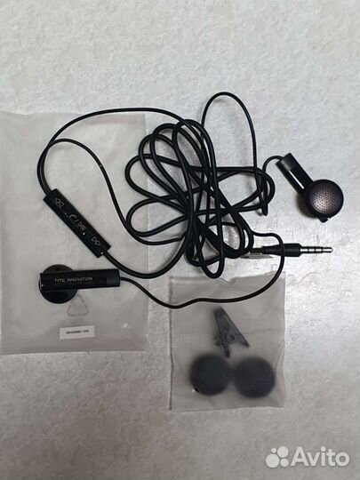 Наушники HTC (новые)