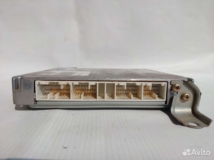 Эбу toyota Alphard 2.4